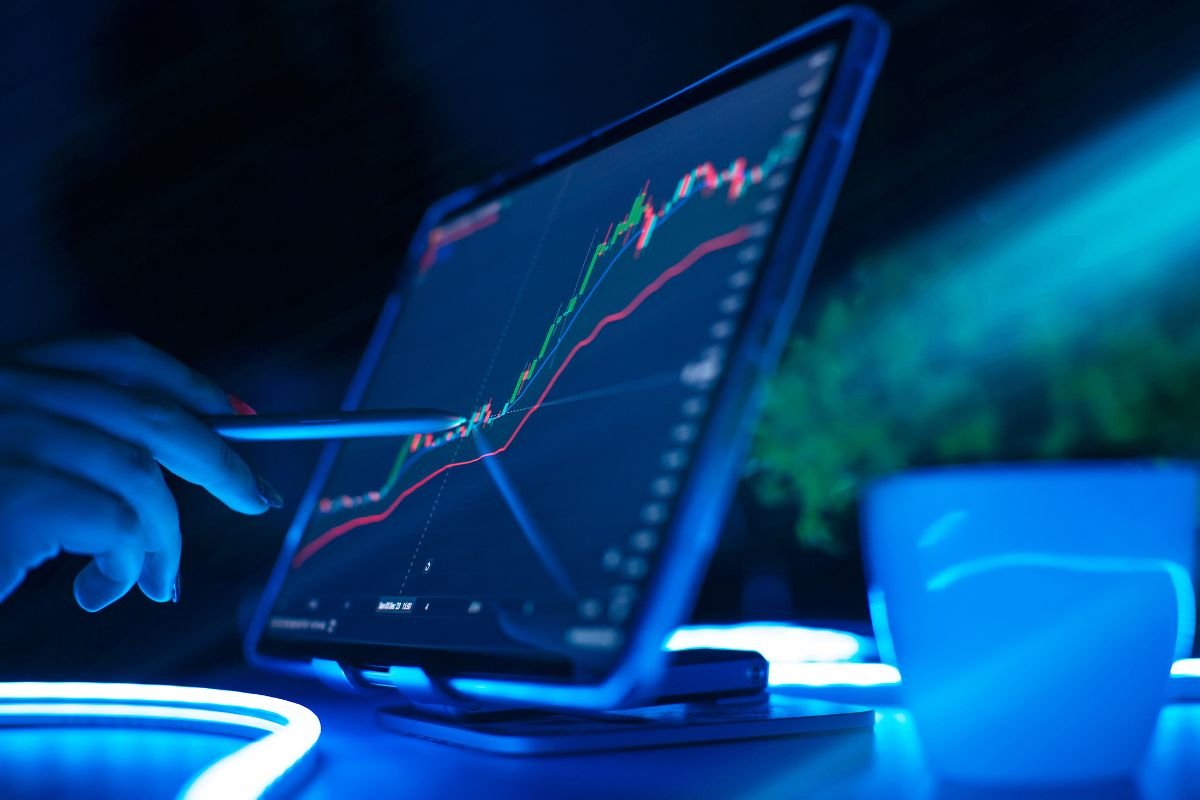 Identifying High Liquidity Risk Through Core Indicators | The Enterprise World